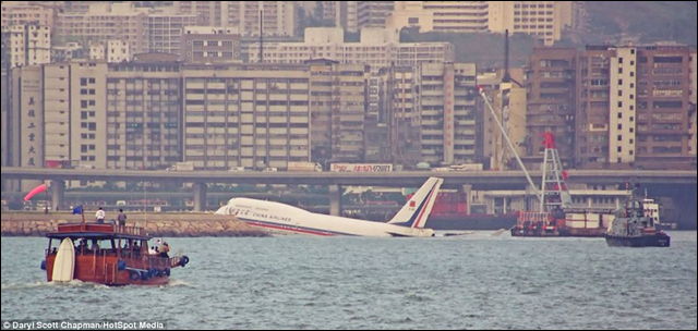 香港・啓徳空港④