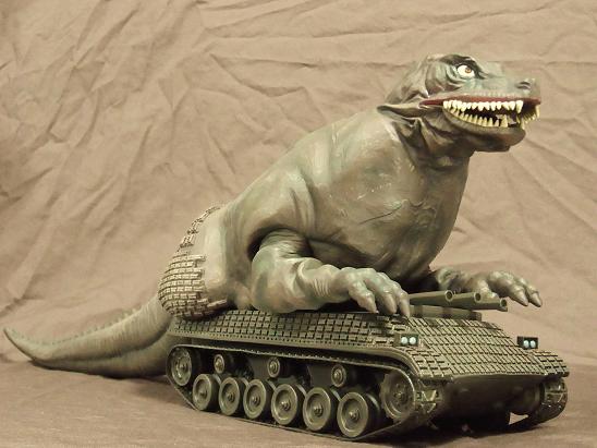 恐竜戦車 (X-PLUSソフビフィギュア) | フィギュアマスター９６３