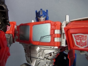 TF Generations Combiner Wars Voyager Class Optimus Prime034