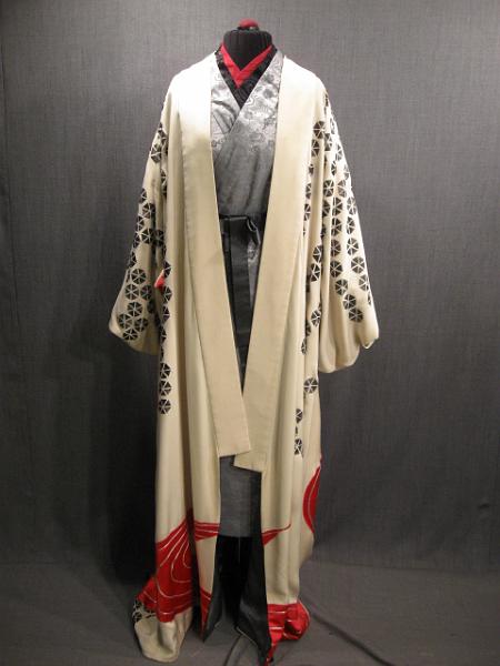 09034342 09034639 09034540 Ethnic Stylized Kimono Grey White Black Red Silk S